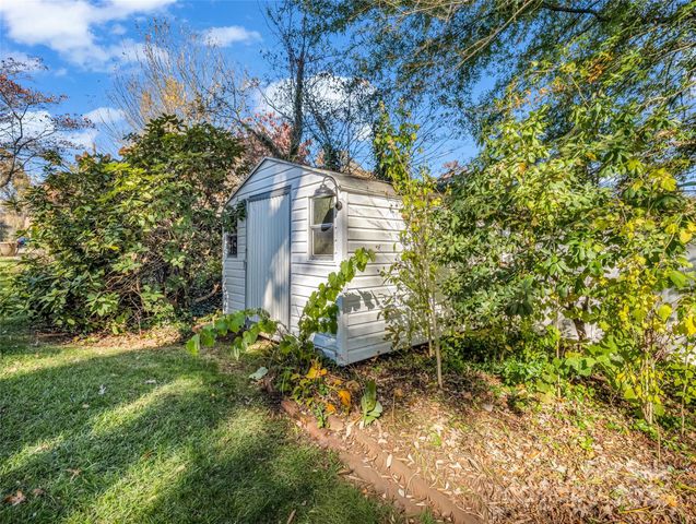 101 Bent Creek Ranch Road, Asheville, NC 28806