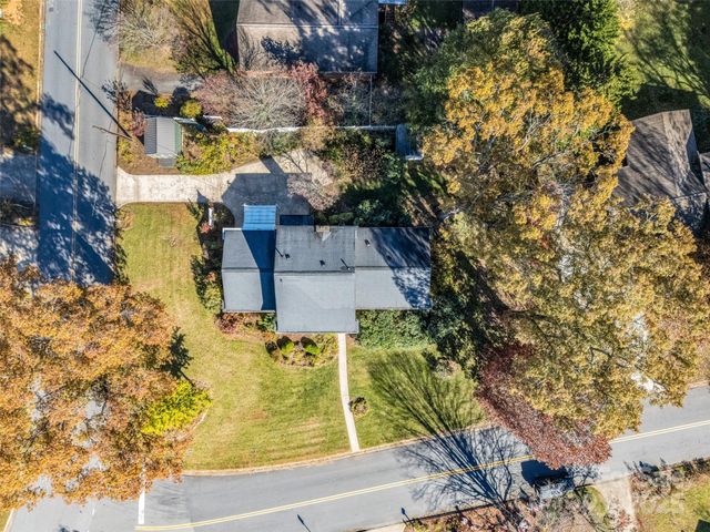 101 Bent Creek Ranch Road, Asheville, NC 28806