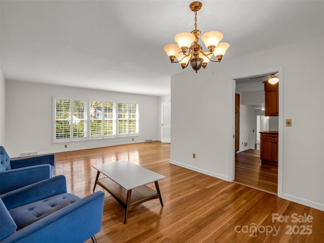 101 Bent Creek Ranch Road, Asheville, NC 28806