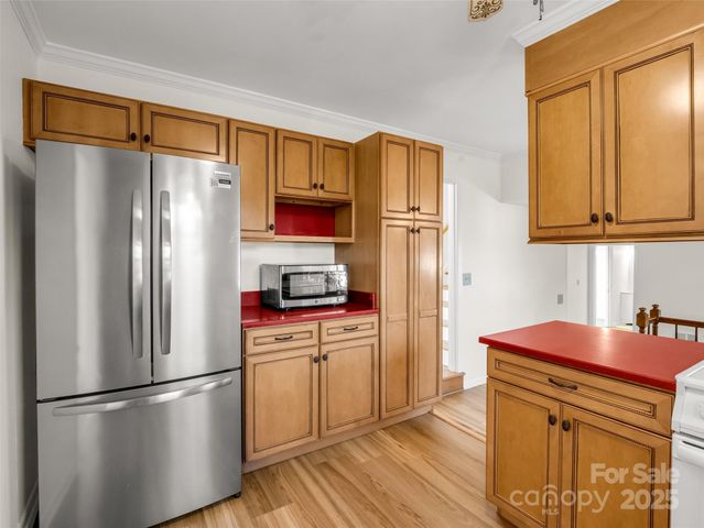 101 Bent Creek Ranch Road, Asheville, NC 28806