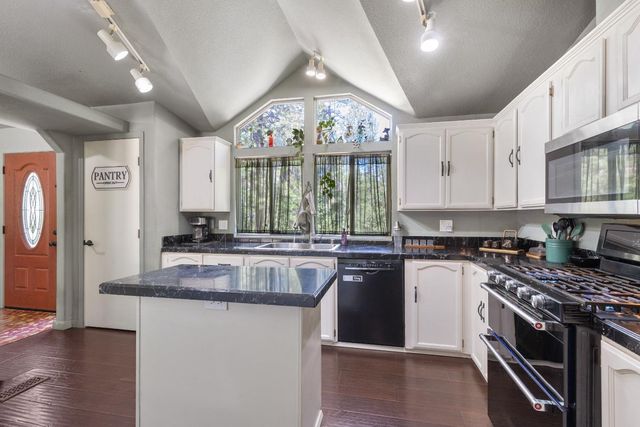 4650 Tracy Ln, Garden Valley, CA 95633