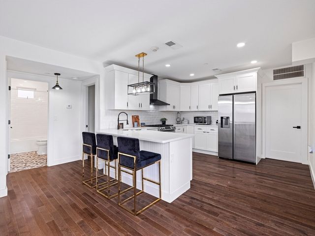 11 Seymour Ave 3, Lynn, MA 01902