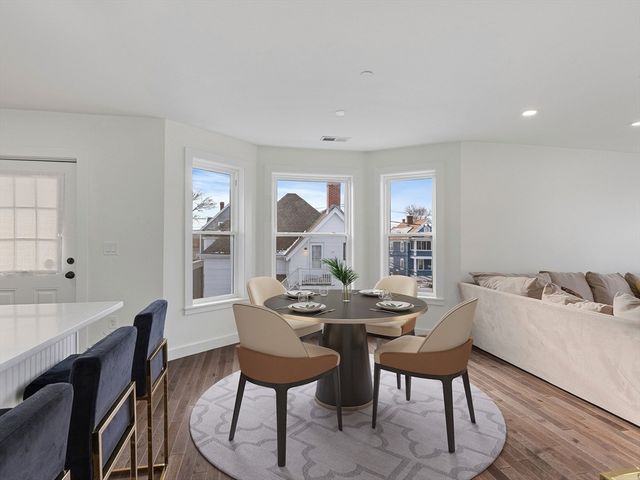 11 Seymour Ave 3, Lynn, MA 01902