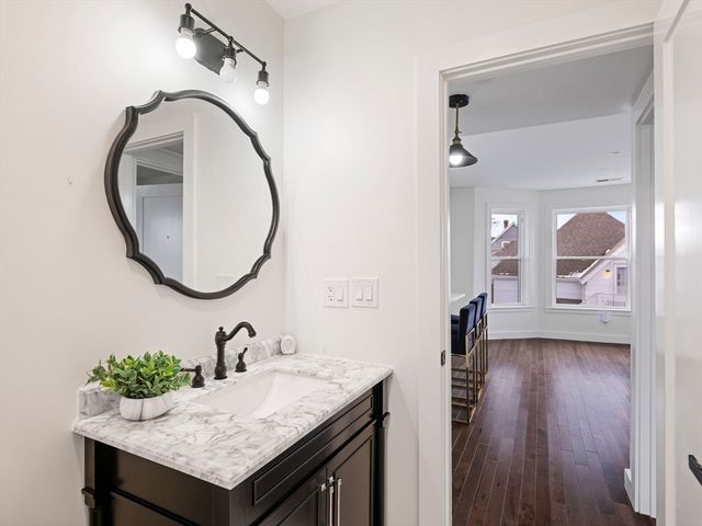 11 Seymour Ave 3, Lynn, MA 01902