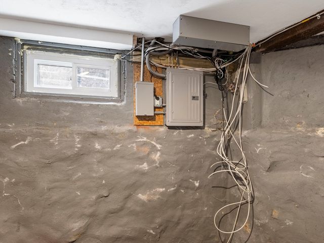 11 Seymour Ave 3, Lynn, MA 01902