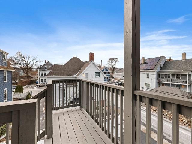 11 Seymour Ave 3, Lynn, MA 01902