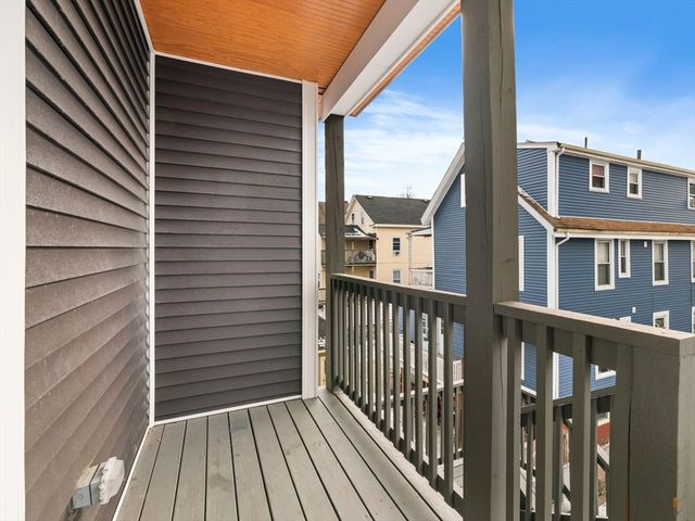 11 Seymour Ave 3, Lynn, MA 01902