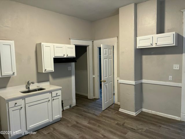 1851 Date St, Louisville, KY 40210