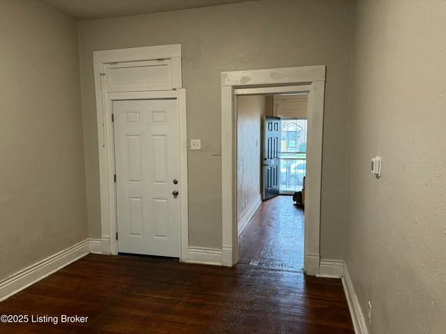 1851 Date St, Louisville, KY 40210