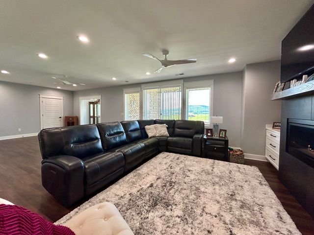 800 Red Fox Ridge, Monticello, KY 42633