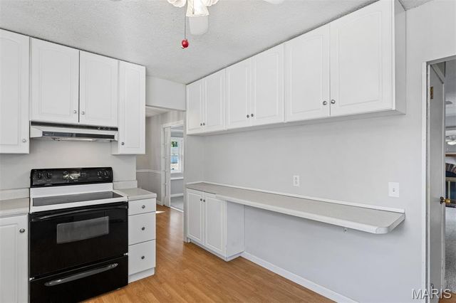 4688 Towne Centre Drive, Mehlville, MO 63128