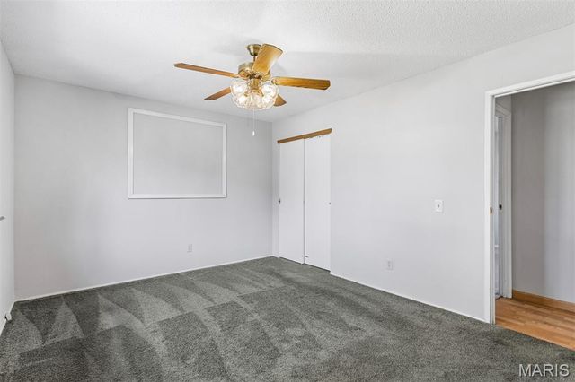 4688 Towne Centre Drive, Mehlville, MO 63128