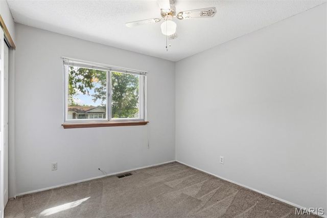 4688 Towne Centre Drive, Mehlville, MO 63128