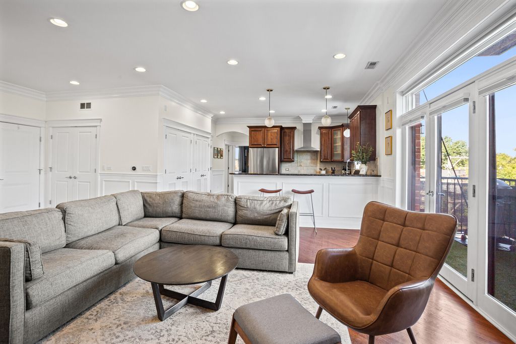 2450 W Montrose Avenue 3N, Chicago, IL 60618 — photo 4