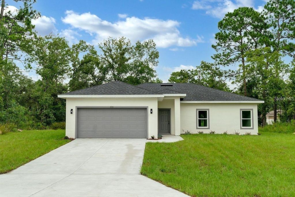 Image 1 of property listing at 556 MARION OAKS PASS, Ocala, FL 34473