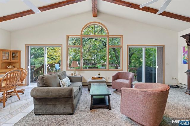 297 Gramercy Place, Glen Rock, NJ 07452