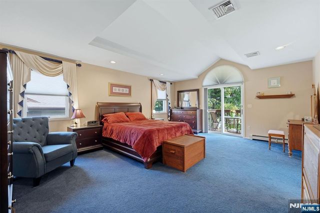 297 Gramercy Place, Glen Rock, NJ 07452