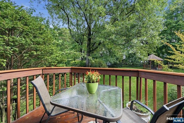 297 Gramercy Place, Glen Rock, NJ 07452