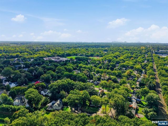 297 Gramercy Place, Glen Rock, NJ 07452