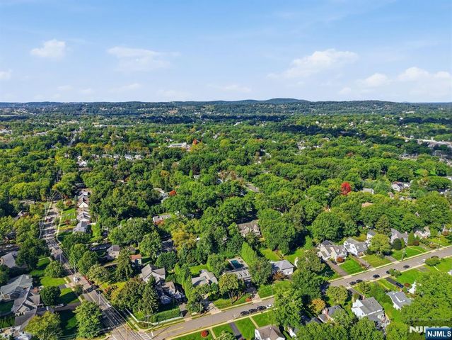 297 Gramercy Place, Glen Rock, NJ 07452