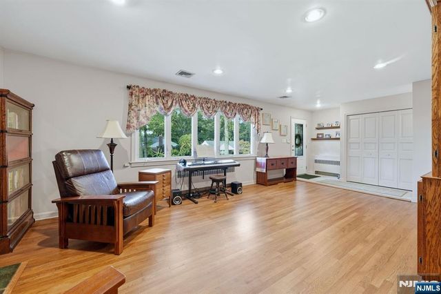 297 Gramercy Place, Glen Rock, NJ 07452