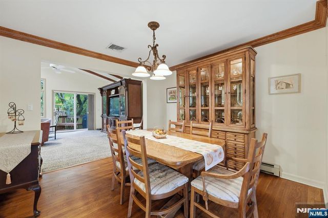297 Gramercy Place, Glen Rock, NJ 07452