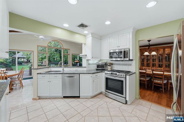 297 Gramercy Place, Glen Rock, NJ 07452