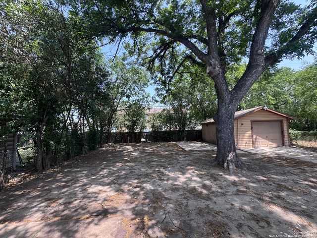 339 Como, San Antonio, TX 78220