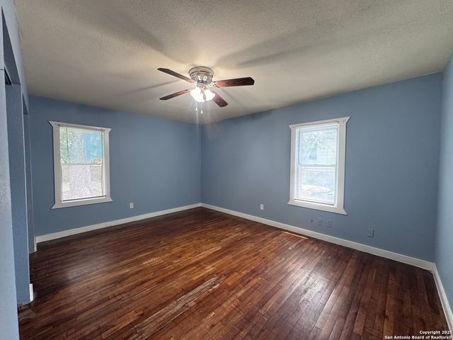 339 Como, San Antonio, TX 78220