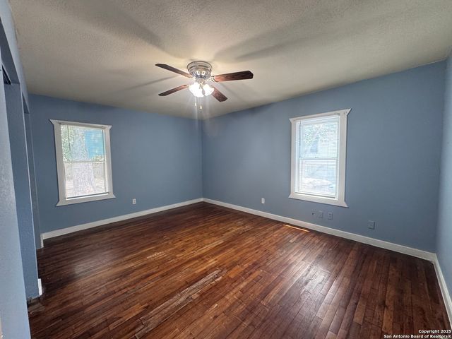 339 Como, San Antonio, TX 78220