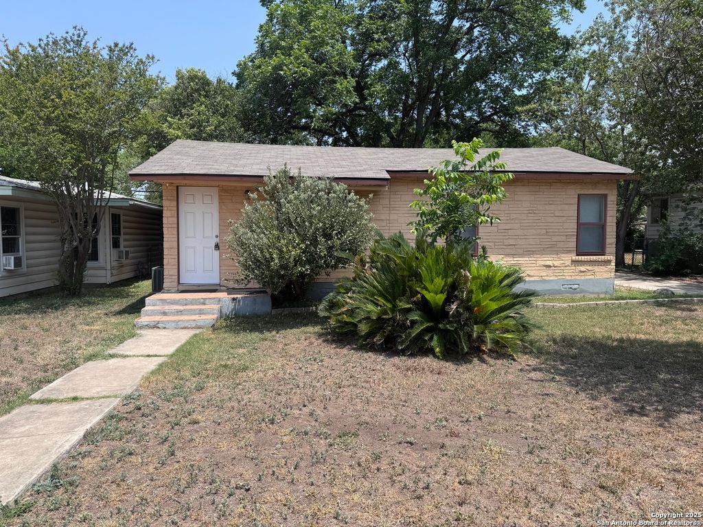339 Como, San Antonio, TX 78220