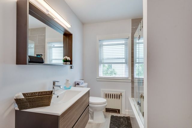 25 Saint George Ave, Norwood, MA 02062