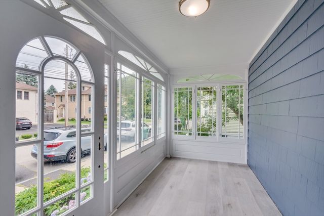 25 Saint George Ave, Norwood, MA 02062