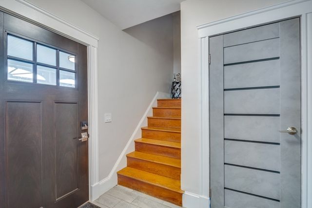 25 Saint George Ave, Norwood, MA 02062