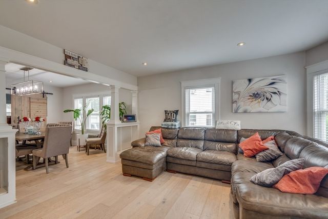 25 Saint George Ave, Norwood, MA 02062