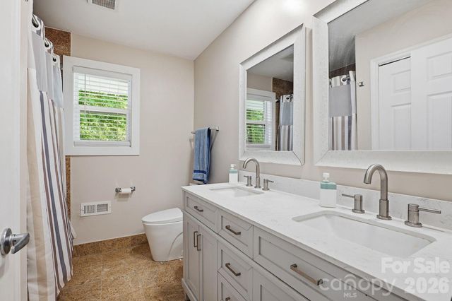 1405 Lakeview Drive, Pineville, NC 28134