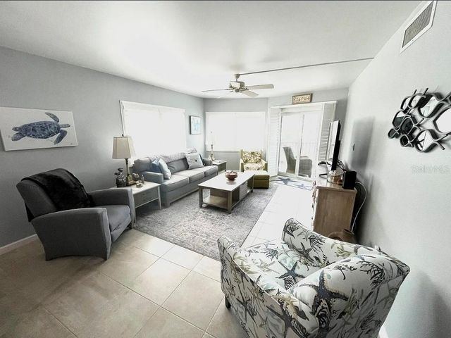 1250 N PORTOFINO DRIVE 301, Sarasota, FL 34242