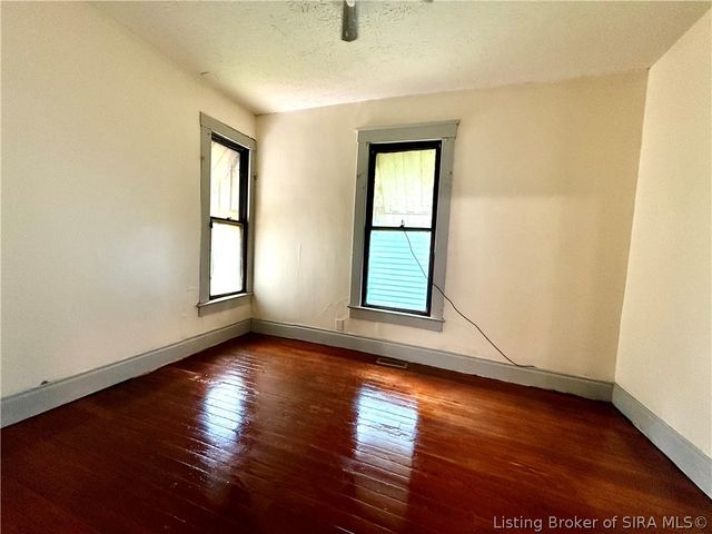 608 W Spring Street, New Albany, IN 47150