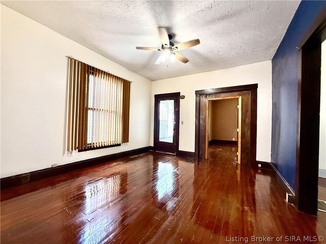 608 W Spring Street, New Albany, IN 47150