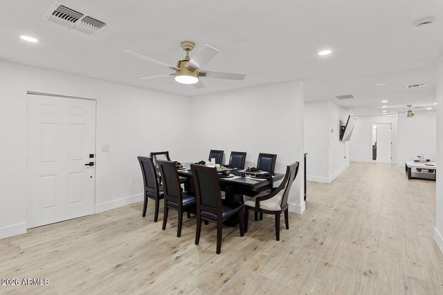 701 W WINDSOR Avenue, Phoenix, AZ 85007