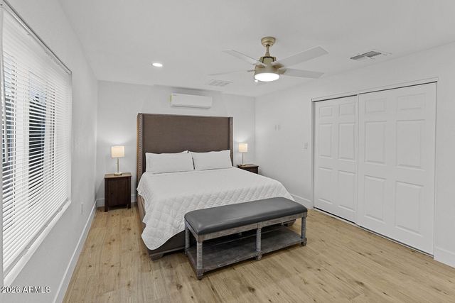 701 W WINDSOR Avenue, Phoenix, AZ 85007