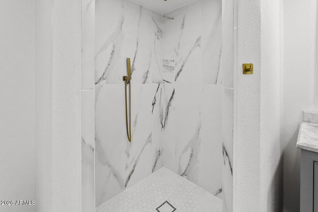 701 W WINDSOR Avenue, Phoenix, AZ 85007