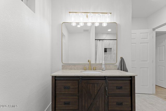 701 W WINDSOR Avenue, Phoenix, AZ 85007