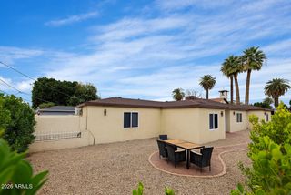 701 W WINDSOR Avenue, Phoenix, AZ 85007