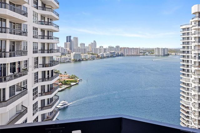 19195 NE 36th Ct 2705, Aventura, FL 33180