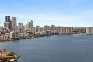 19195 NE 36th Ct 2705, Aventura, FL 33180