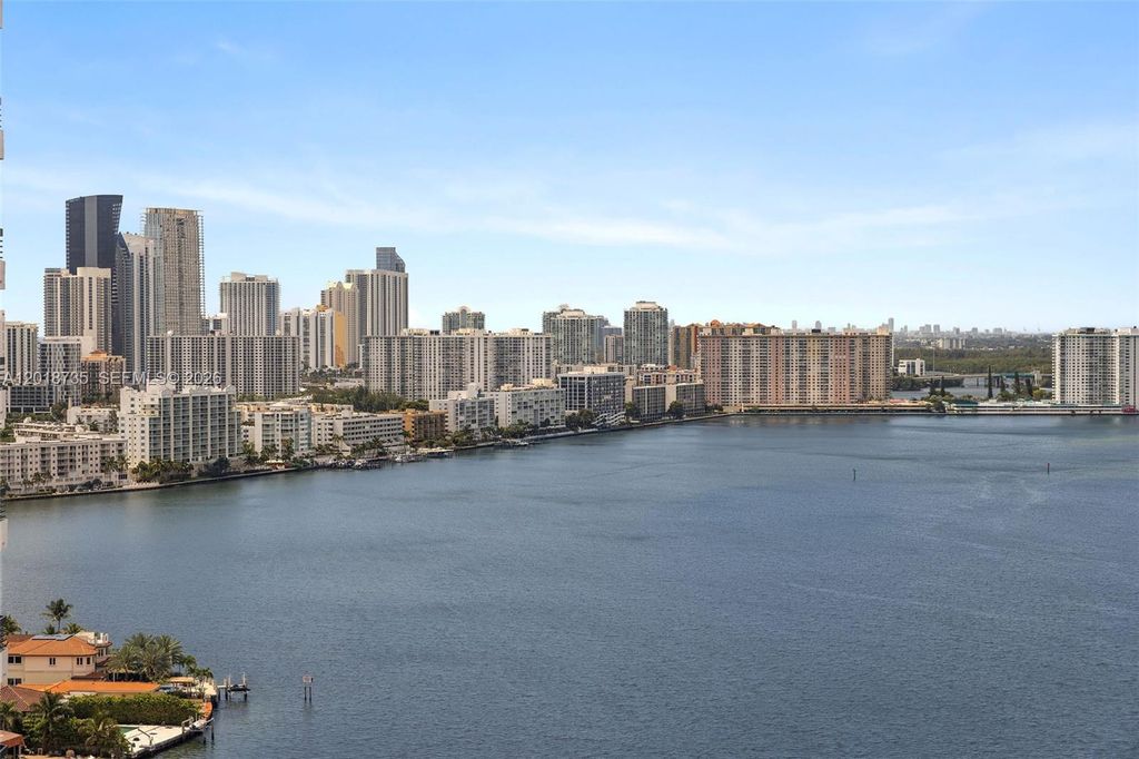 19195 NE 36th Ct 2705, Aventura, FL 33180