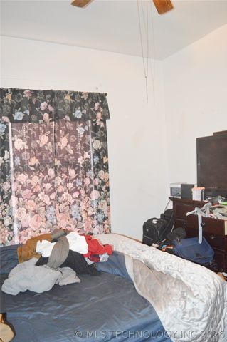 601 N G Street, Hugo, OK 74743