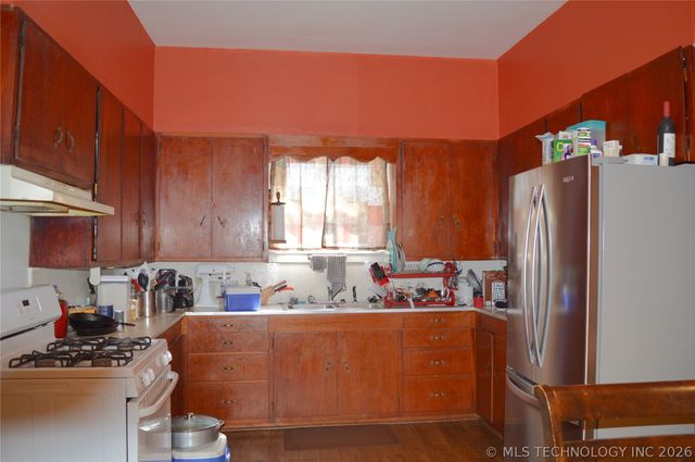 601 N G Street, Hugo, OK 74743