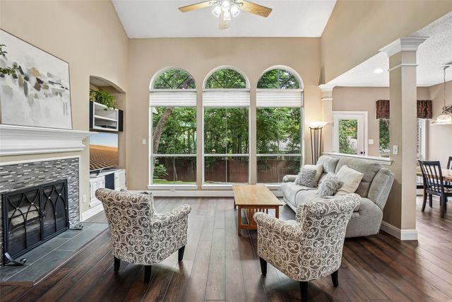 2809 Stonehurst Drive, Grapevine, TX 76051